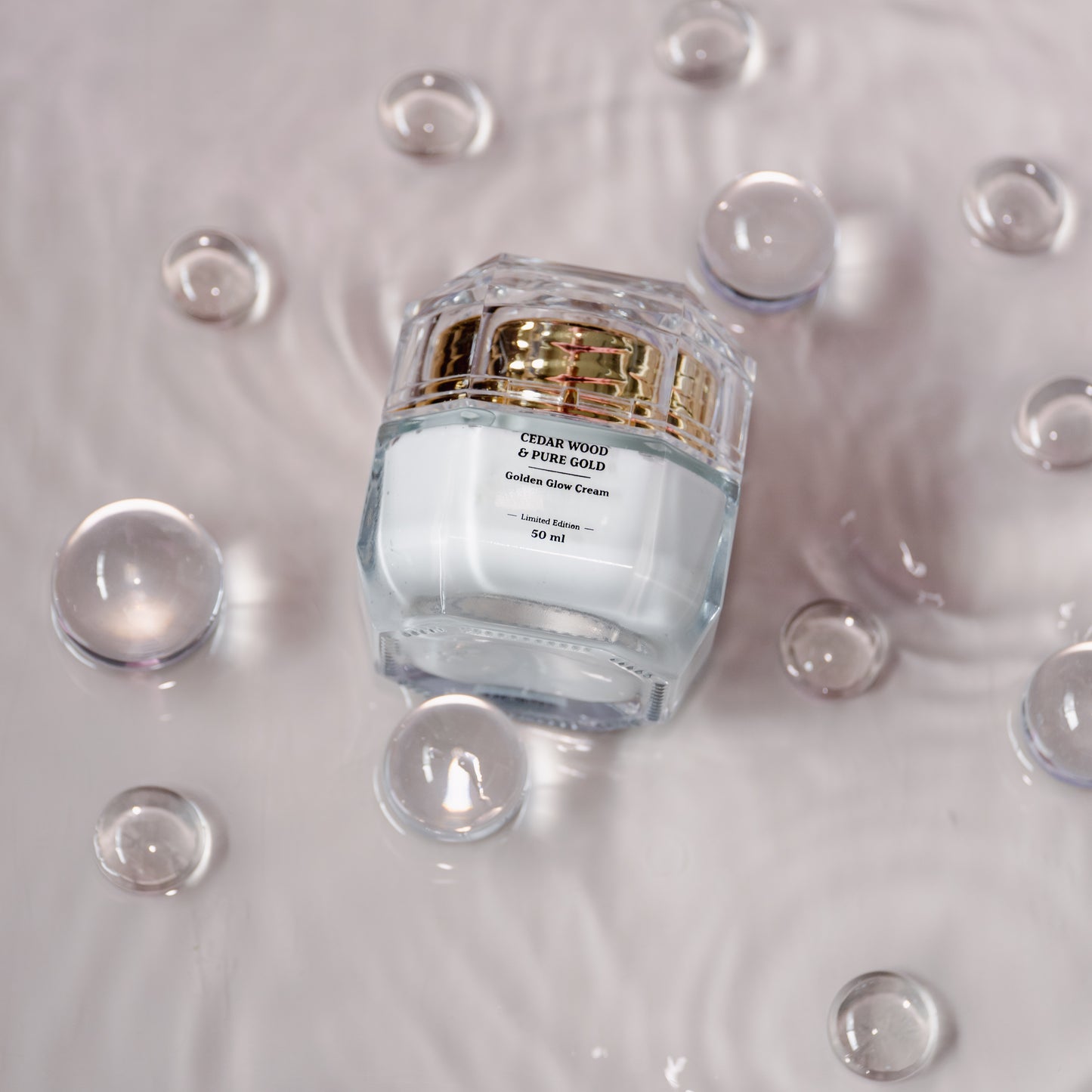 Cedar Wood & Pure Gold -  Golden Glow Cream